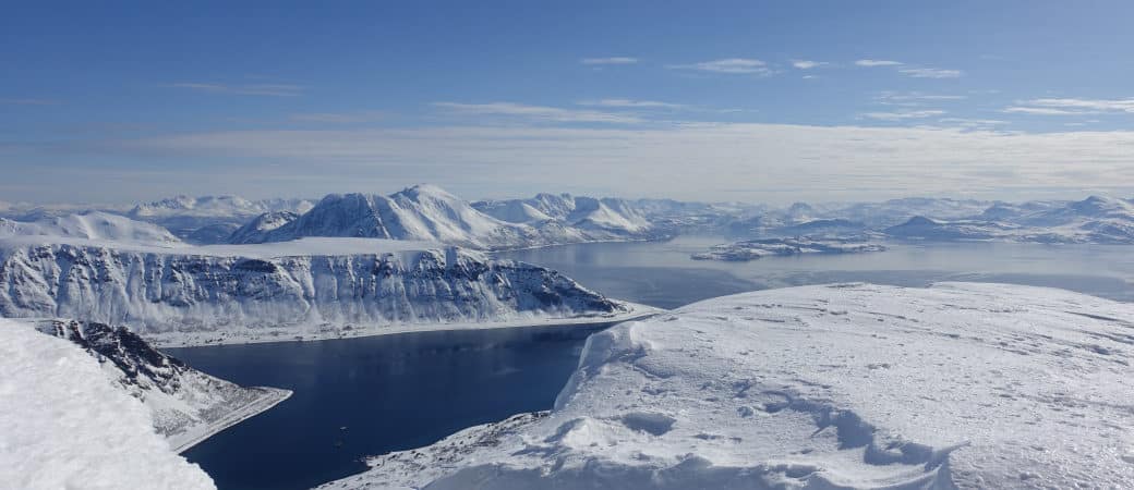 1 Day Snowboarding Tour In Lyngen Tamok And Kvaloya Norway Trip Ifmga Uiagm Leader