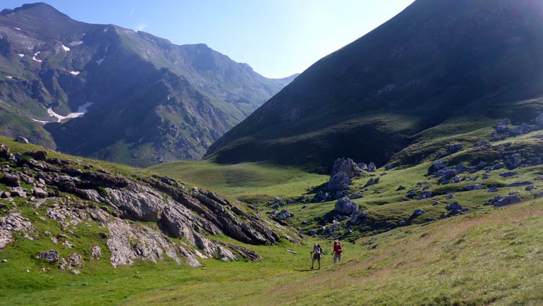 Senda De Camille 6 Day Hiking Traverse Spanish Pyrenees 6 Day Trip Uimla Leader
