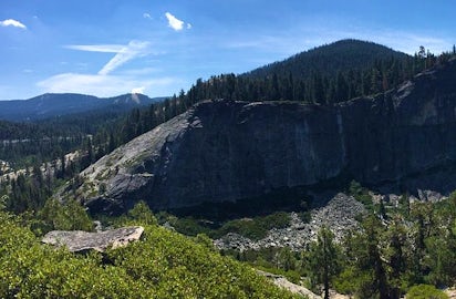 Multi Pitch Rock Climbing On Lover S Leap Near Lake Tahoe Ca 1 Day Trip Certified Leader Multi Pitch Rock Climbing On Lover S Leap Near Lake Tahoe Ca 1 Day Trip Certified Leader